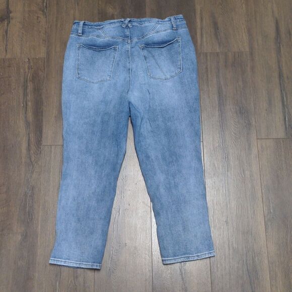 BP High Rise Straight Leg Jeans Medium Light Wash size 14 - Picture 2 of 9